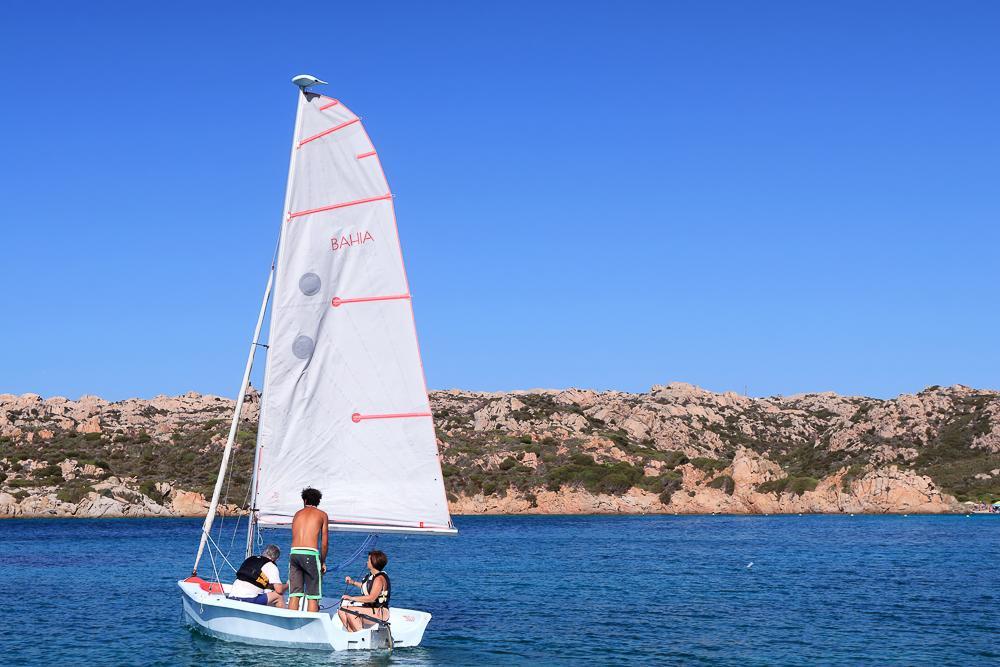 Отель Touring Club Italiano - La Maddalena Ла-Маддалена Экстерьер фото