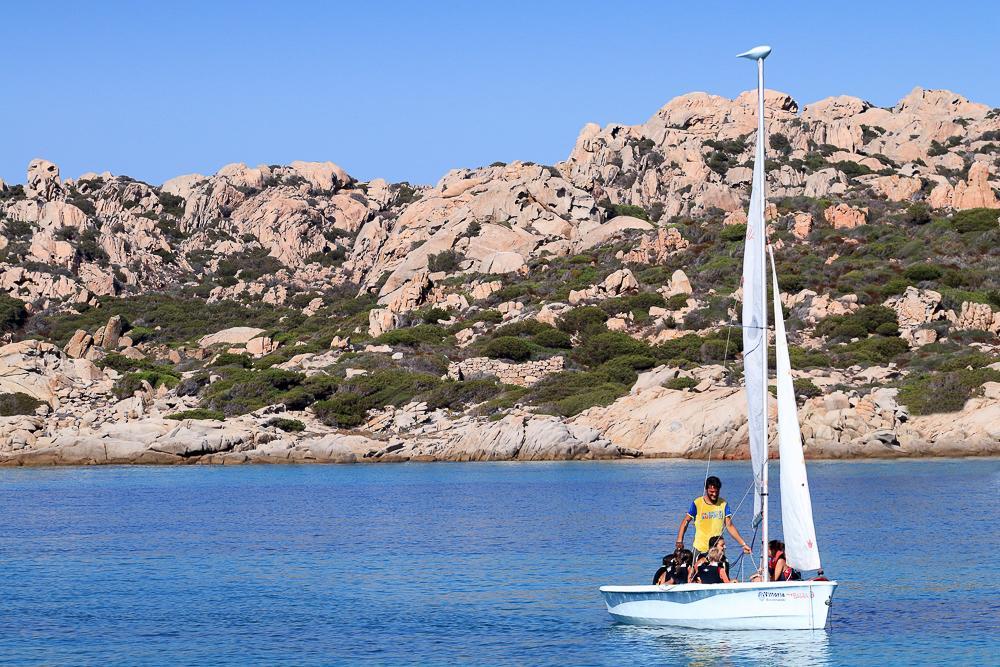 Отель Touring Club Italiano - La Maddalena Ла-Маддалена Экстерьер фото