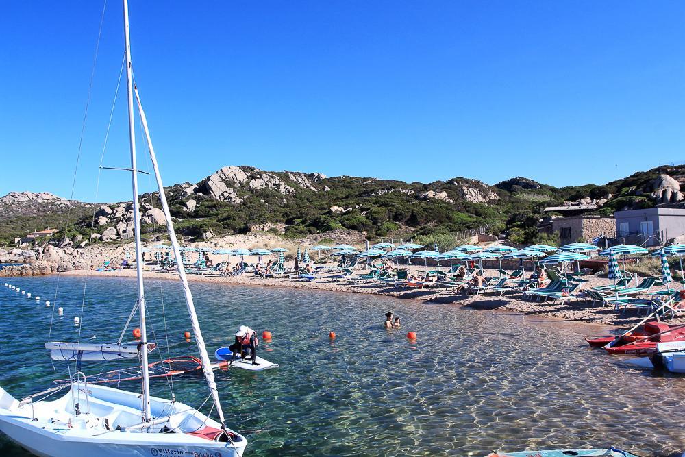 Отель Touring Club Italiano - La Maddalena Ла-Маддалена Экстерьер фото